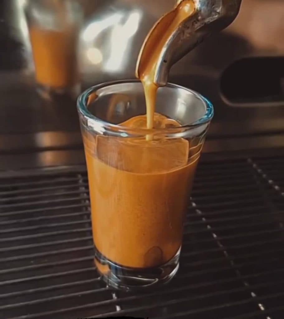 کافه ناب در لطیفی