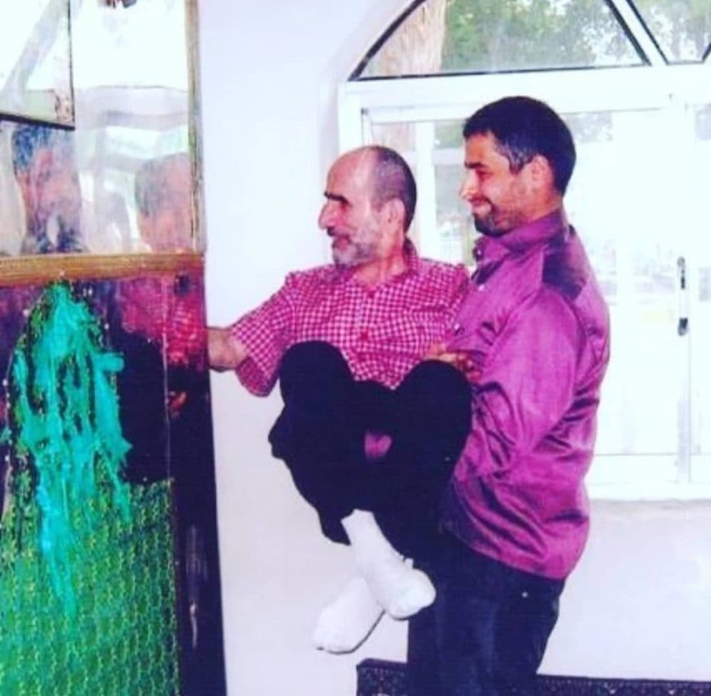 نگهداری سالمند دامون در میدان شهدا لاهیجان