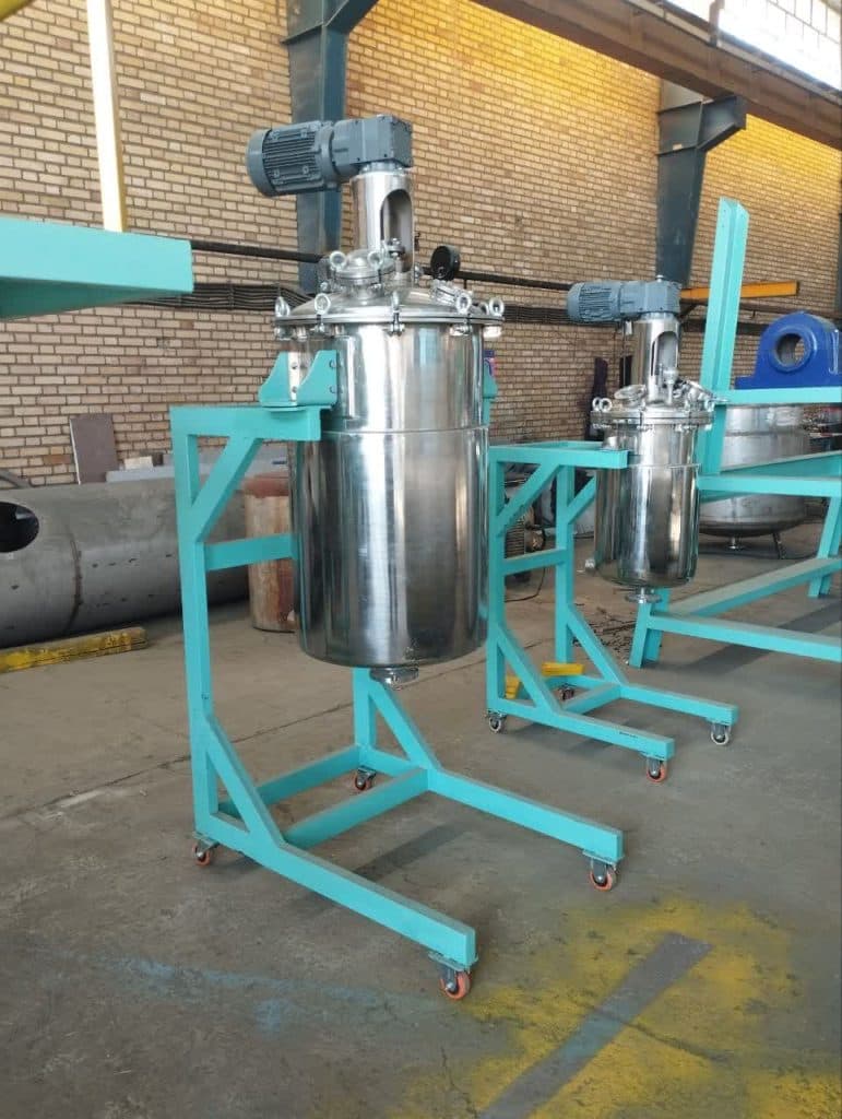 تولید و تعمیر مخزن راکتور آزمایشگاهی طاهری ماهدشت