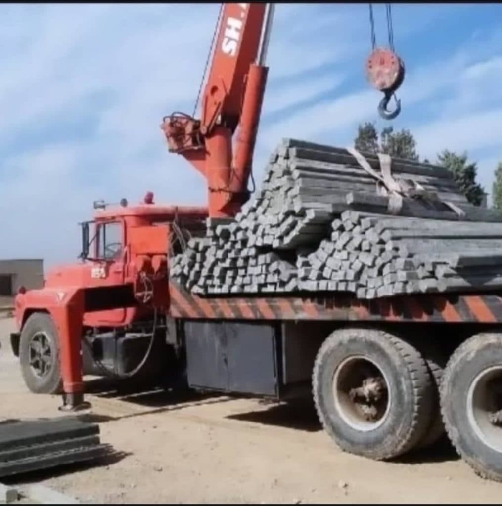 تولید پایه فنس و داربست انگور اوکسین بتن تاک در قزوین