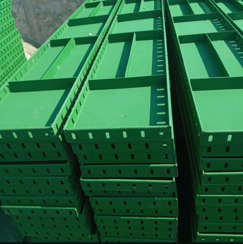 تولید قالب بتنی جک سقفی امیری در صحنه