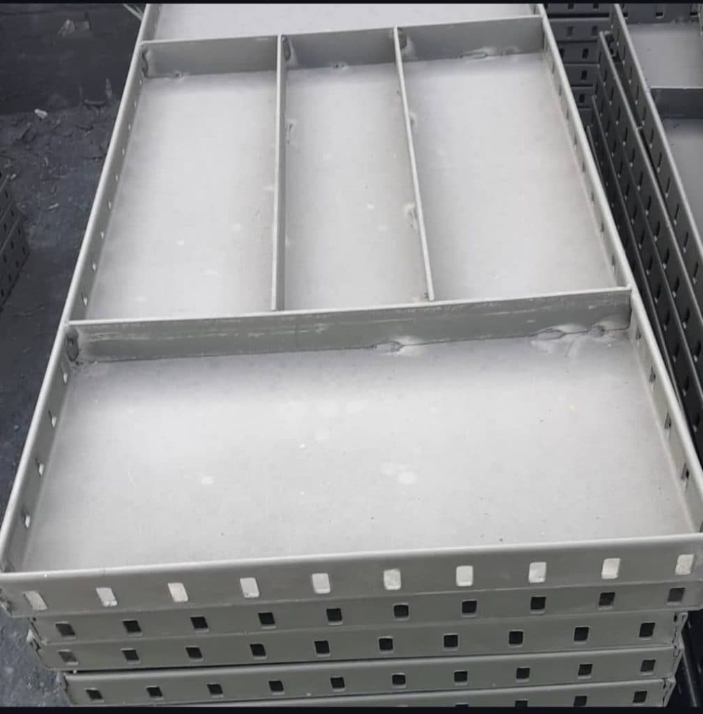 تولید قالب بتنی جک سقفی امیری در صحنه