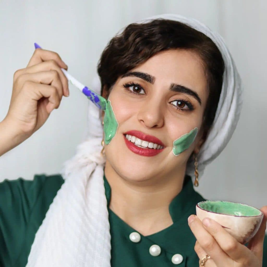 آموزش و خدمات تخصصی فشیال مرجان مظفری زاده در یزد