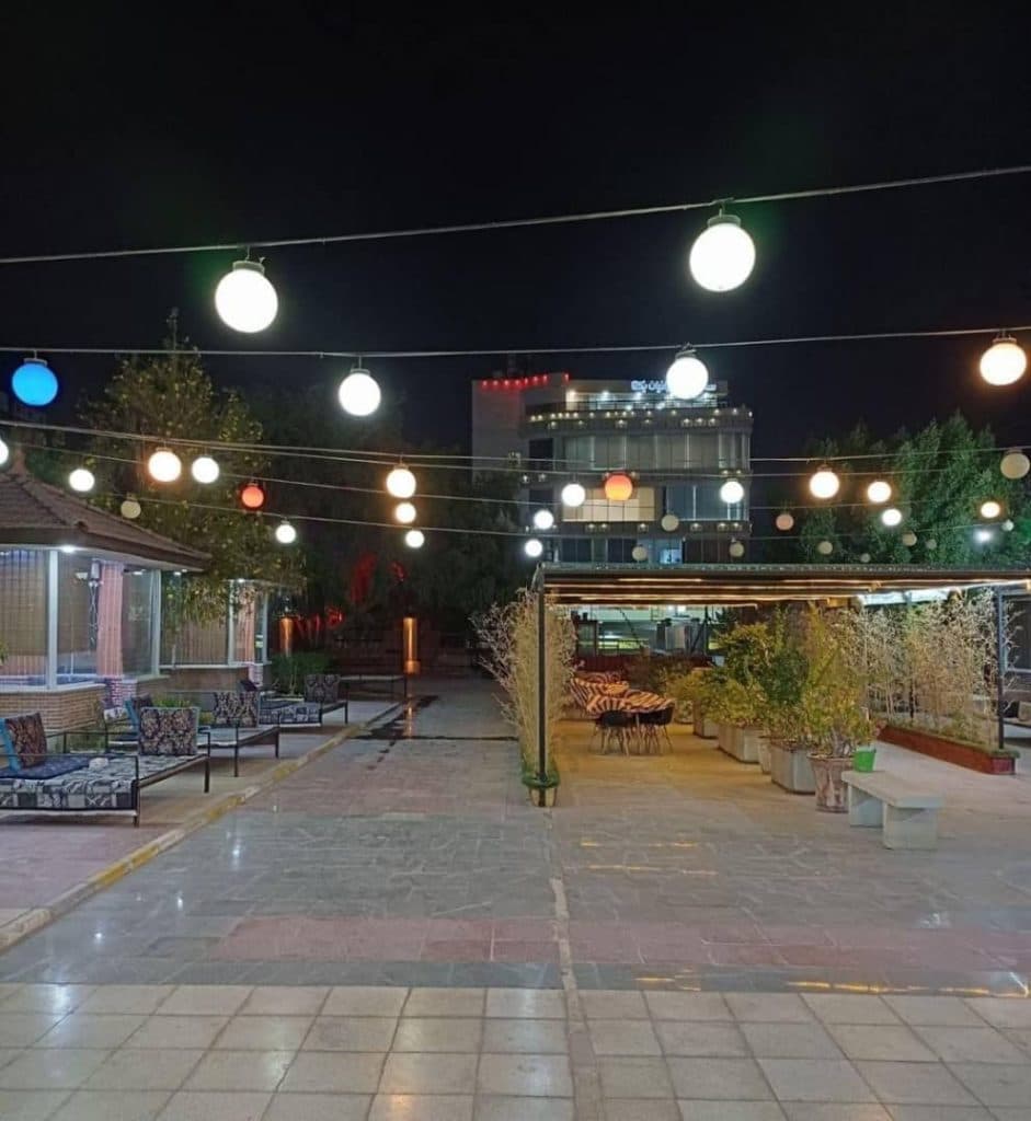 مجتمع پذیرایی هزار و یک شب در سدید بندرعباس