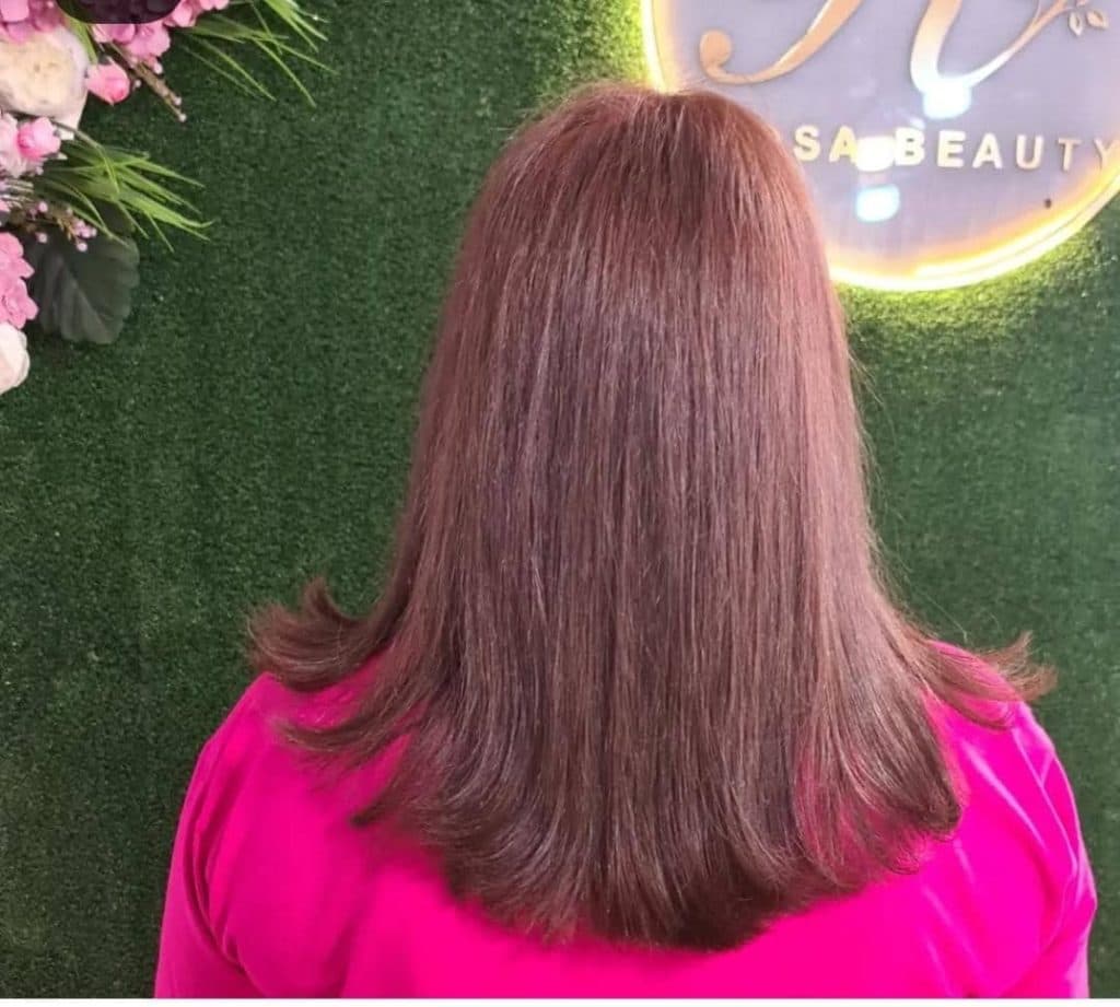 مرکز تخصصی زیبایی رزا در فیض اصفهان