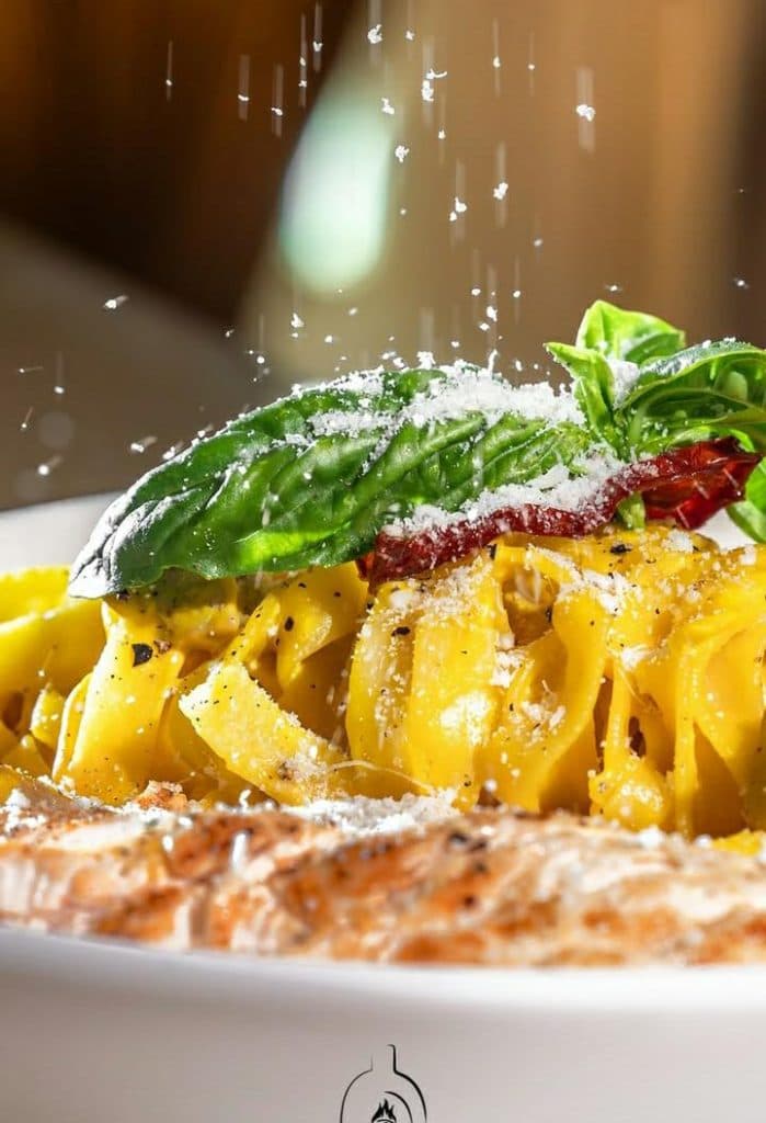 کافه رستوران ناپولی در همدان