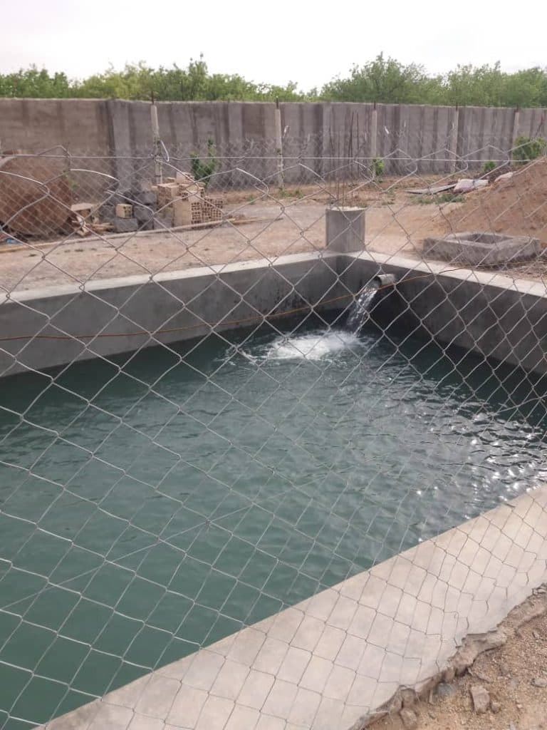 اجرای استخر کشاورزی سیمانی احمد خانه زر در شاهرود