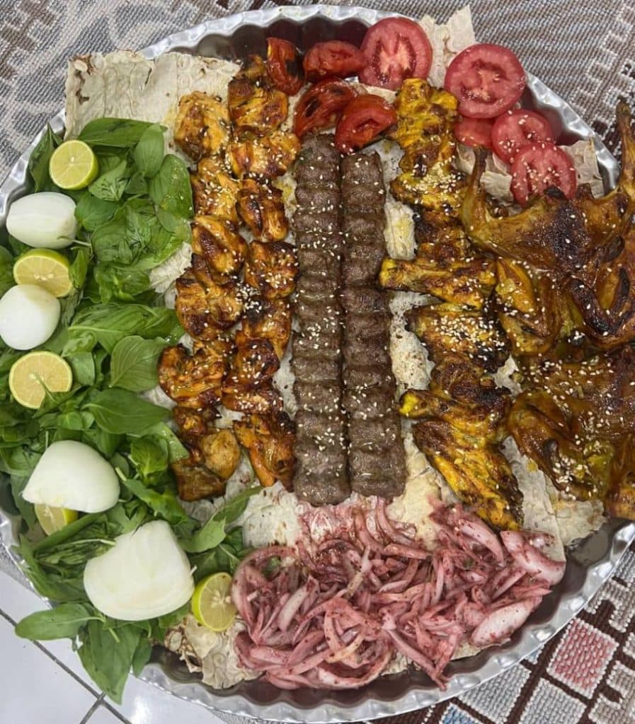 رستوران طاهر در بندر گناوه