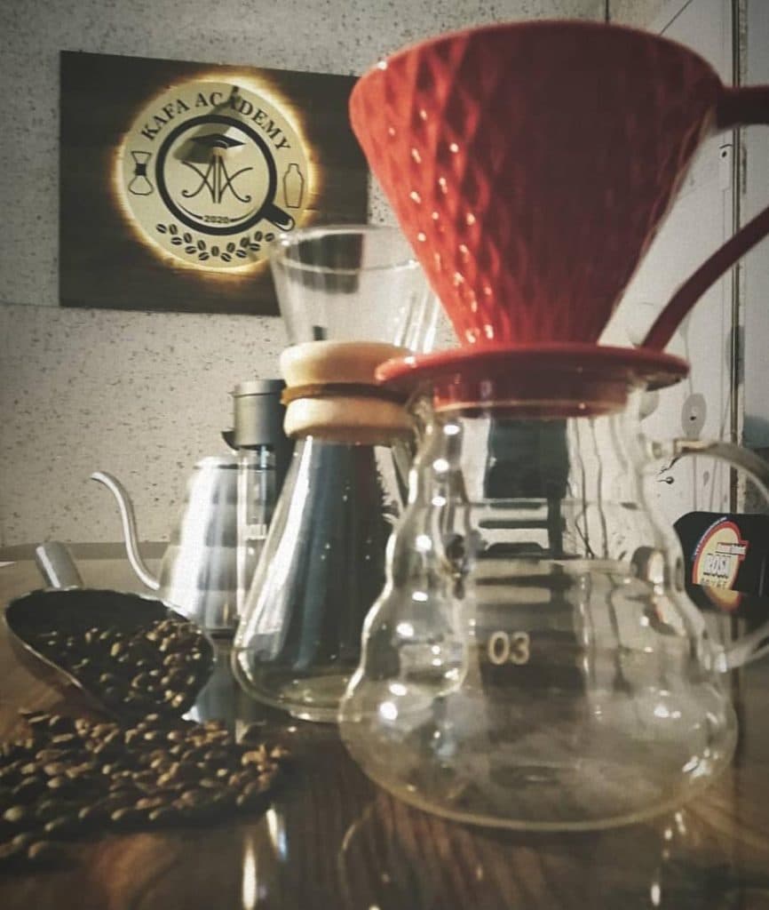 آموزش باریستا و بارتندینگ آکادمی کافا در میدان فردوسی مشهد