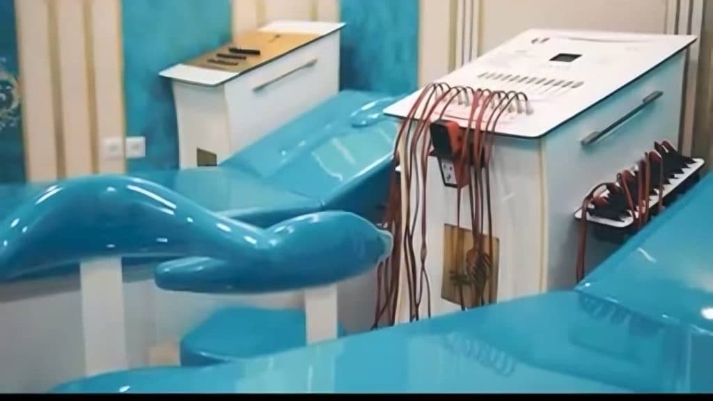 کلینیک زیبایی بین المللی آدینا در شصت متری یاسوج