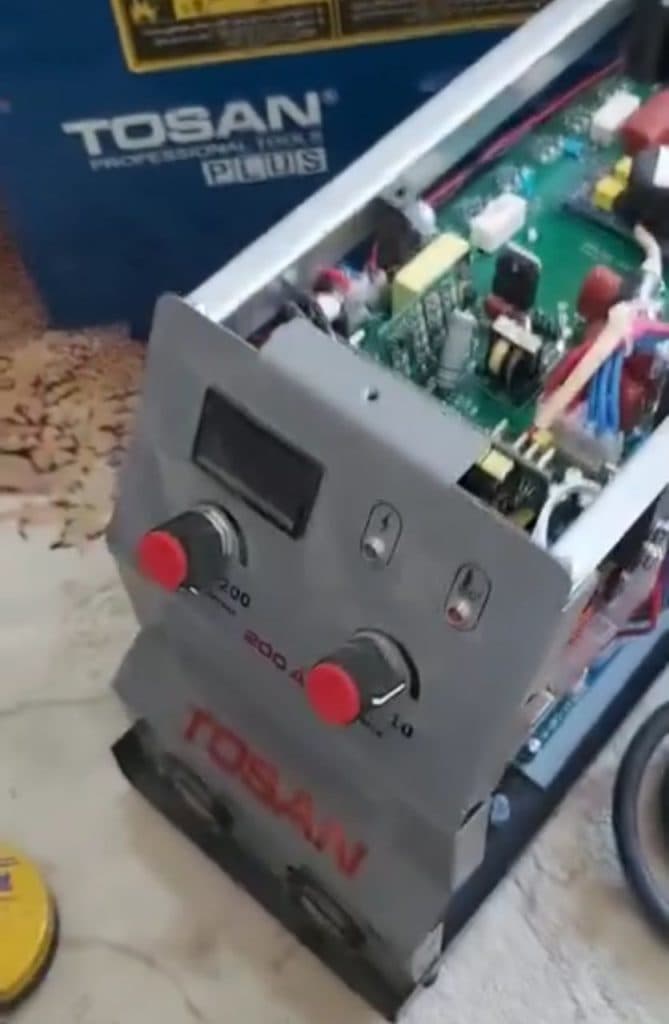 نمایندگی تعمیرات و فروش ابزار برق و شارژی خزاعی در زاهدان