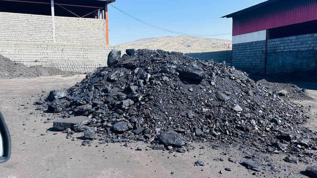 تولید ماده معدنی قیر طبیعی پارت بیتومین غرب در گیلانغرب