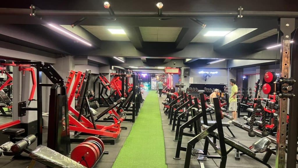 باشگاه بدنسازی ردلاین در کرمان