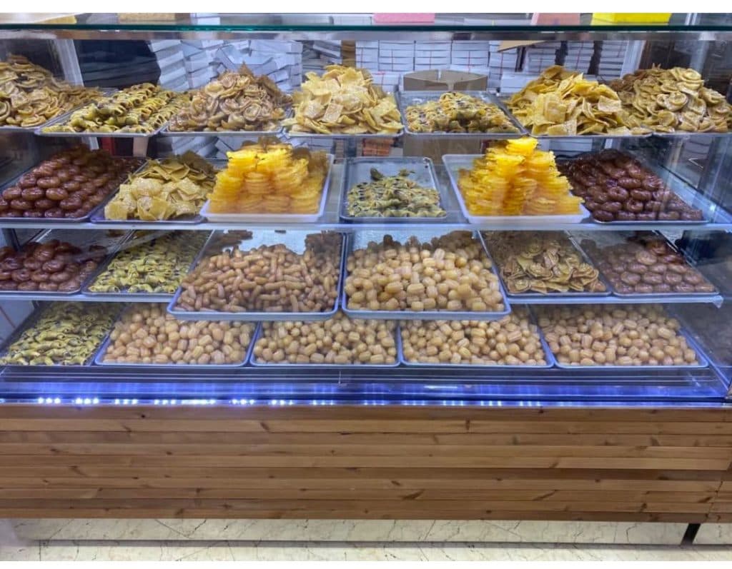 شیرینی نگارستان جلفا کیک در اصفهان