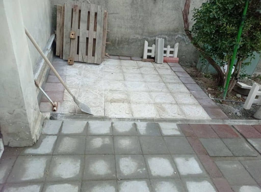 کاشی کاری اسماعیلیان در نقده