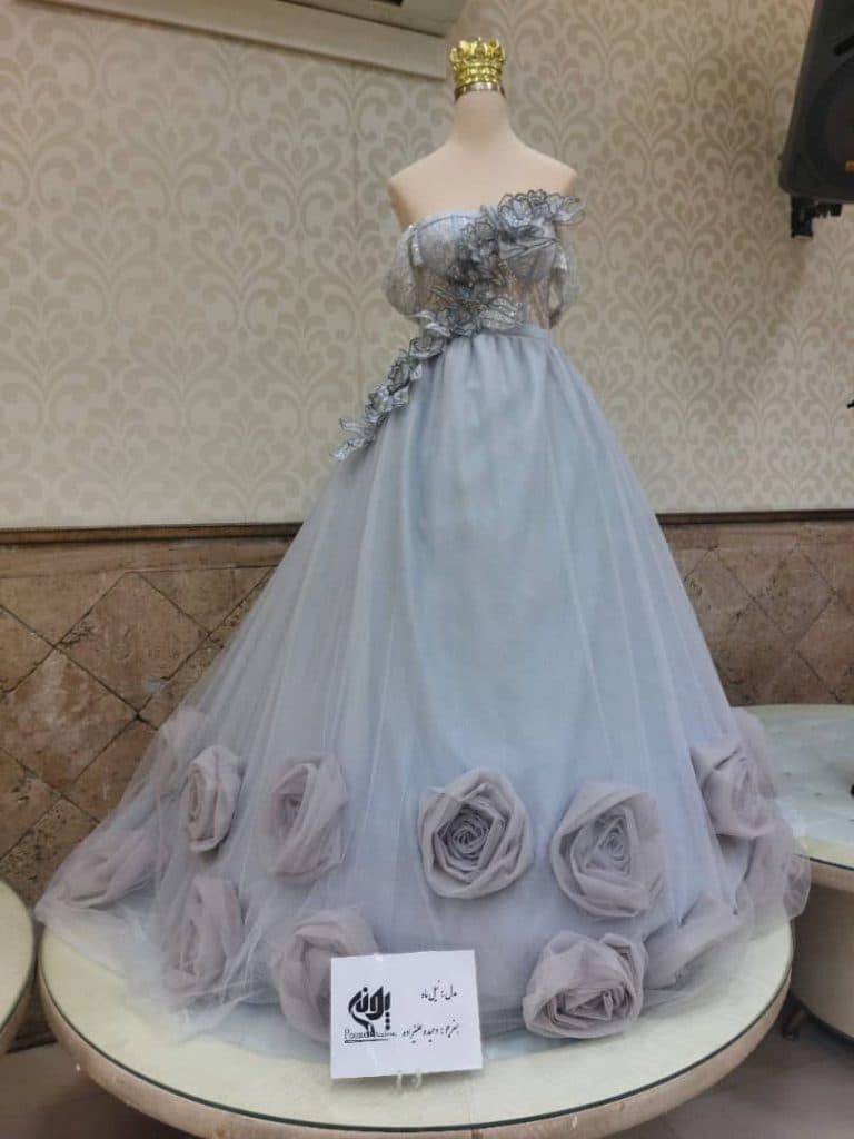 آموزش تخصصی دوخت لباس عروس منوچهری در یزد