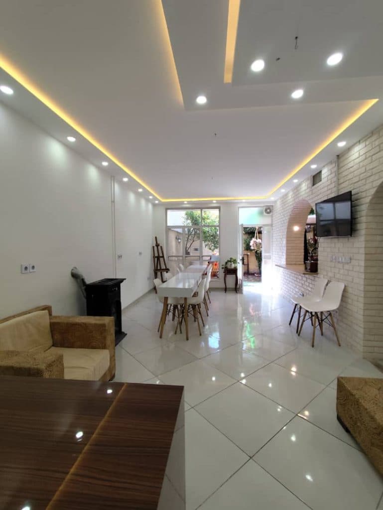 آموزشگاه تخصصی مراقبت زیبایی نگین خشنود در شیراز