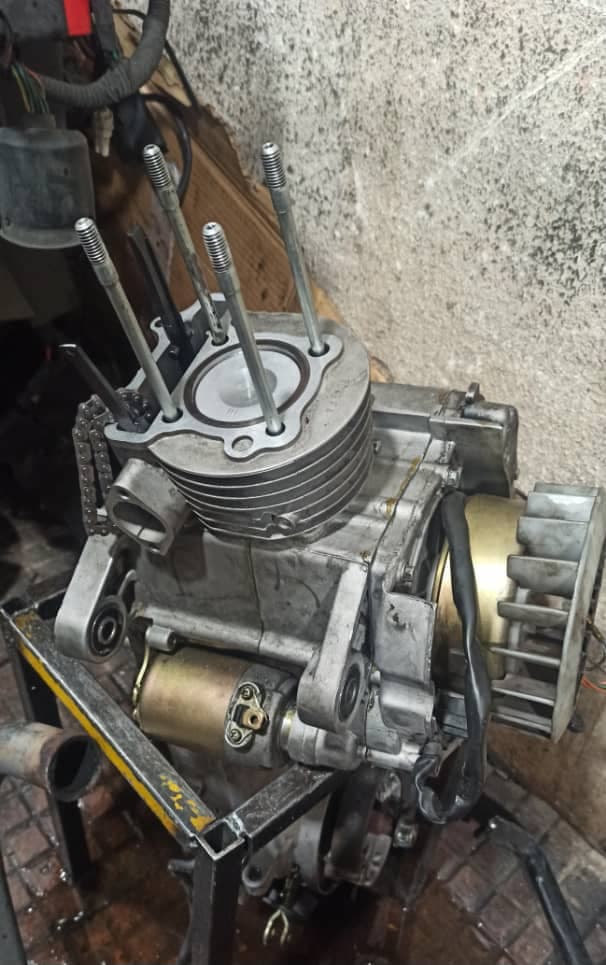 تعمیرگاه موتور سیکلت گاندی در ونک تهران