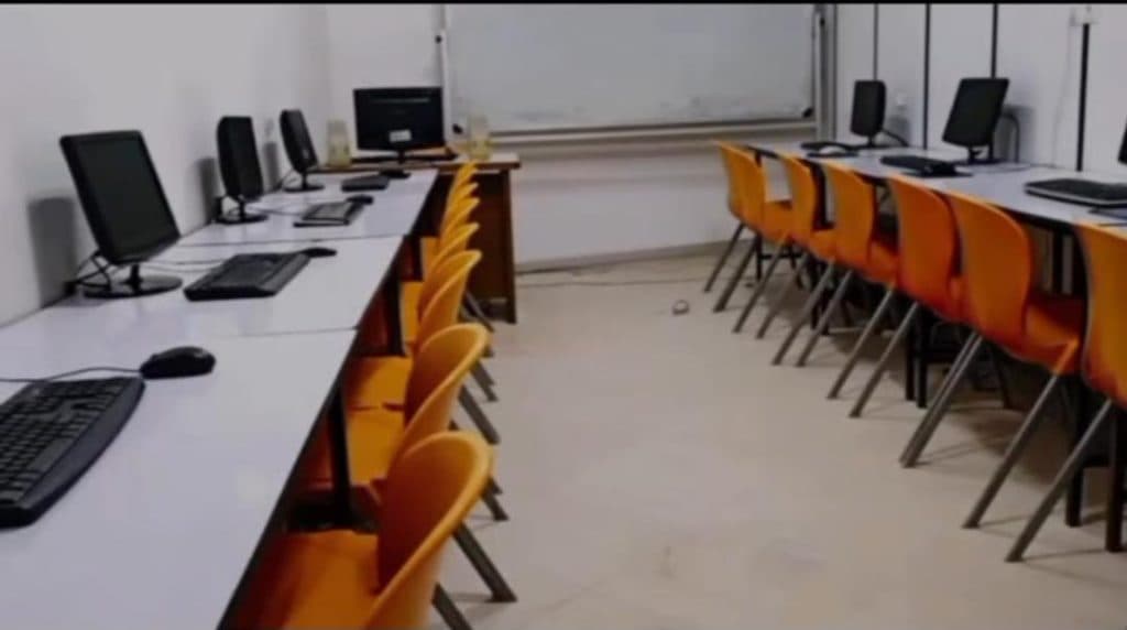 آموزشگاه کامپیوتر جوان برتر در نیشابور