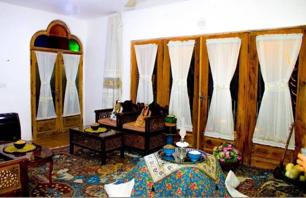 اقامتگاه بومگردی بی بی ماه سلطان در سامان