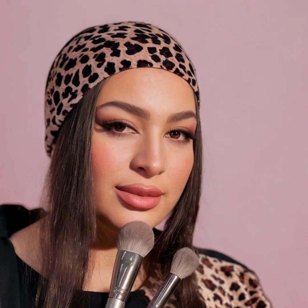 سالن زیبایی مهناز امیری در قاسم آباد مشهد