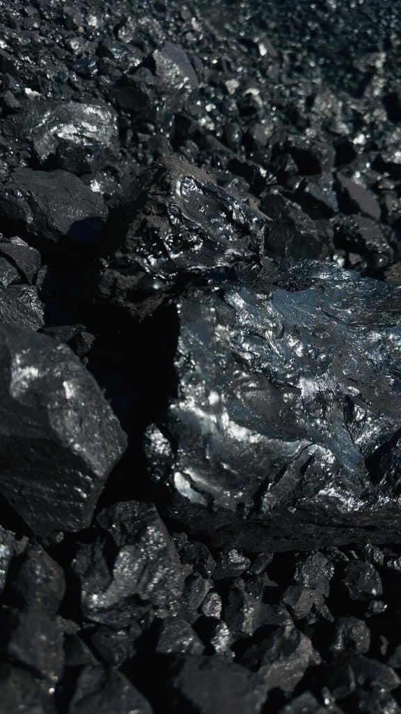 تولید ماده معدنی قیر طبیعی پارت بیتومین غرب در گیلانغرب