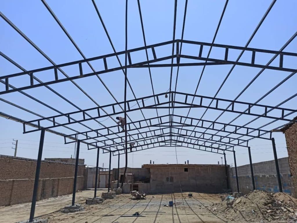 نصب اجرای شیروانی سعید در جنوب تهران