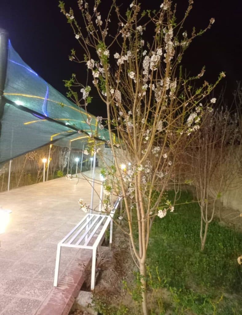 اجاره روزانه ویلای استخردار هادیان در فلاورجان