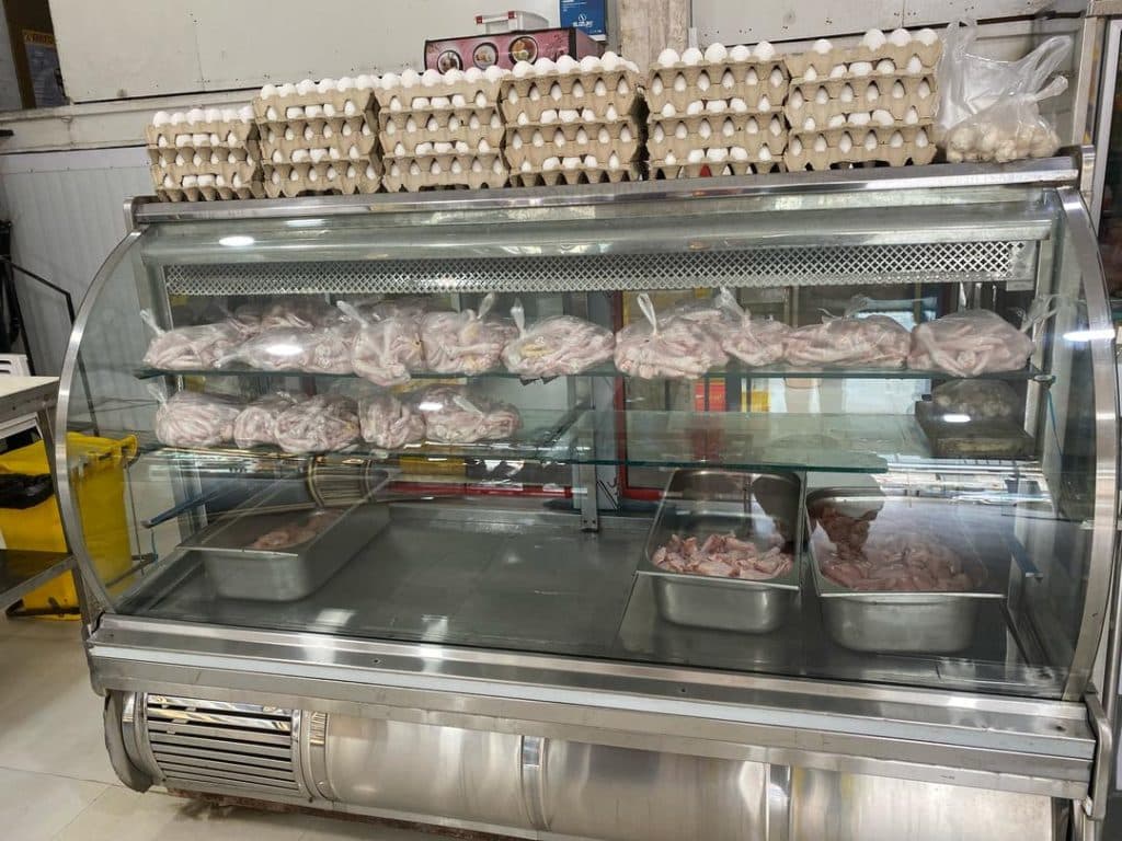 فروشگاه گوشت و مرغ پالوج در نوشهر