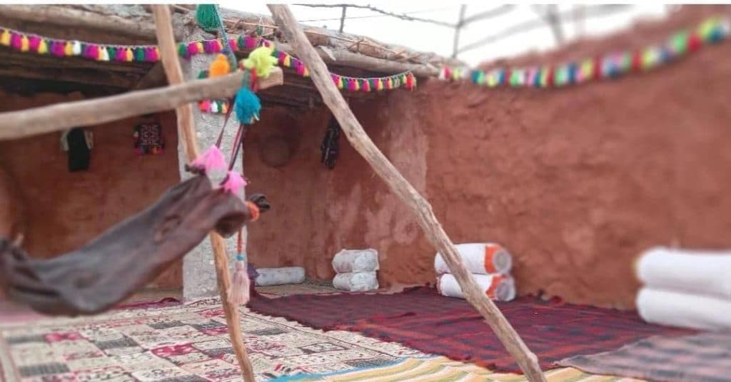 اقامتگاه بومگردی ایلدا دشت سوسن در ایذه