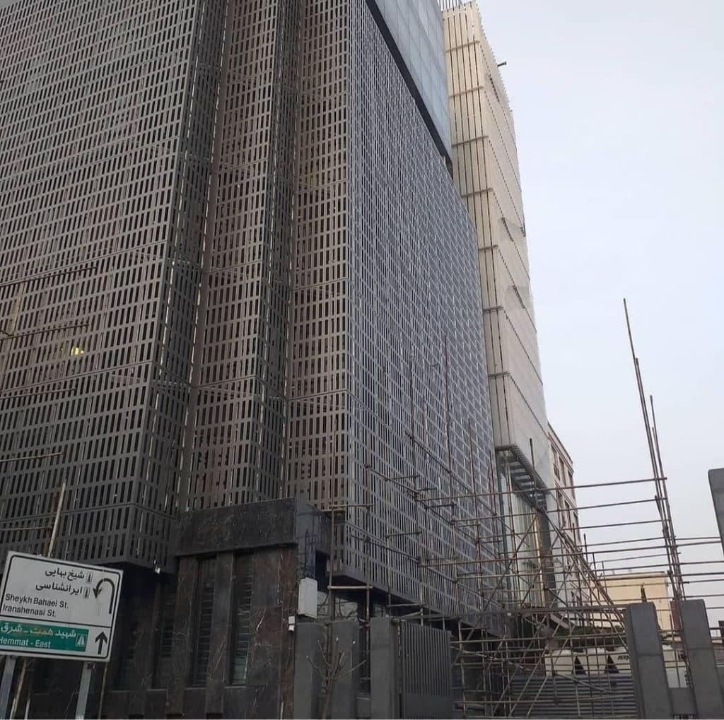 نصب و اجرای نماهای خشک نماسازان پانیک پایدار در مشهد