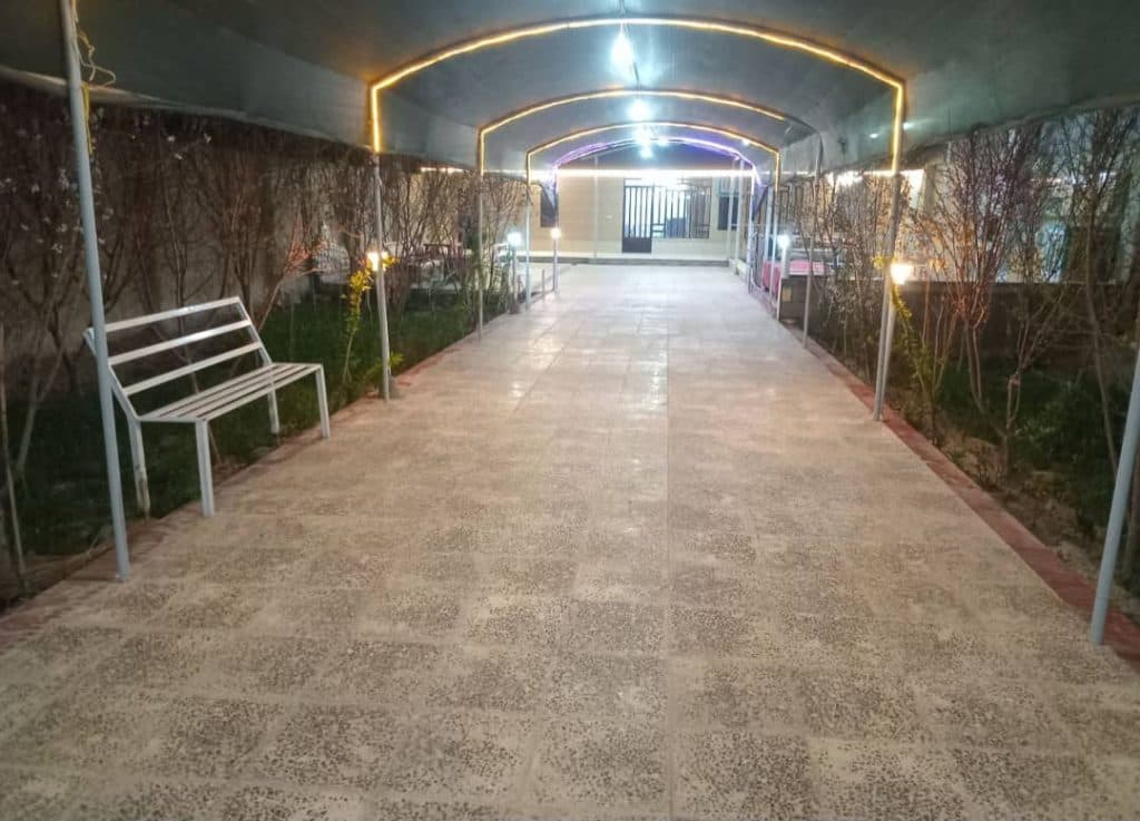 اجاره روزانه ویلای استخردار هادیان در فلاورجان