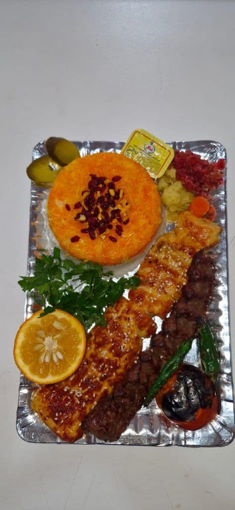 بیرون بر جانان در سعدی جنوبی شاهین شهر