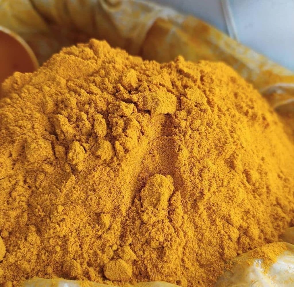 تولید و فروش آنلاین عرقیات سنتی و محصولات سلامتی راد در تبریز