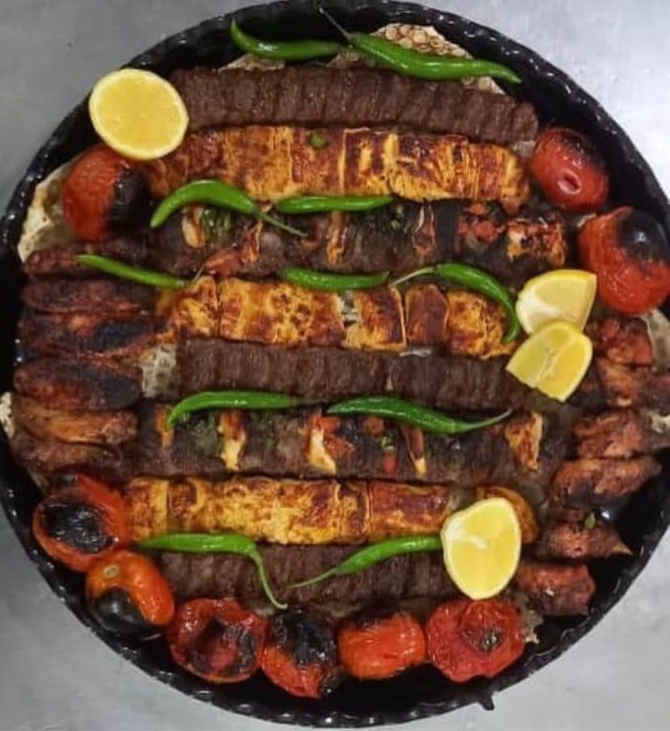 رستوران ماهرویان در بندر دیلم