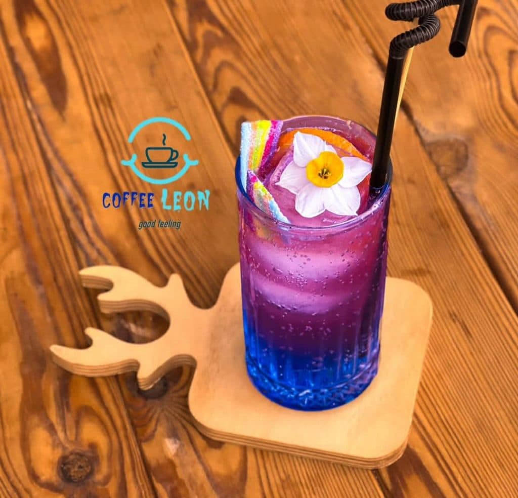 کافی شاپ لئون در کازرون