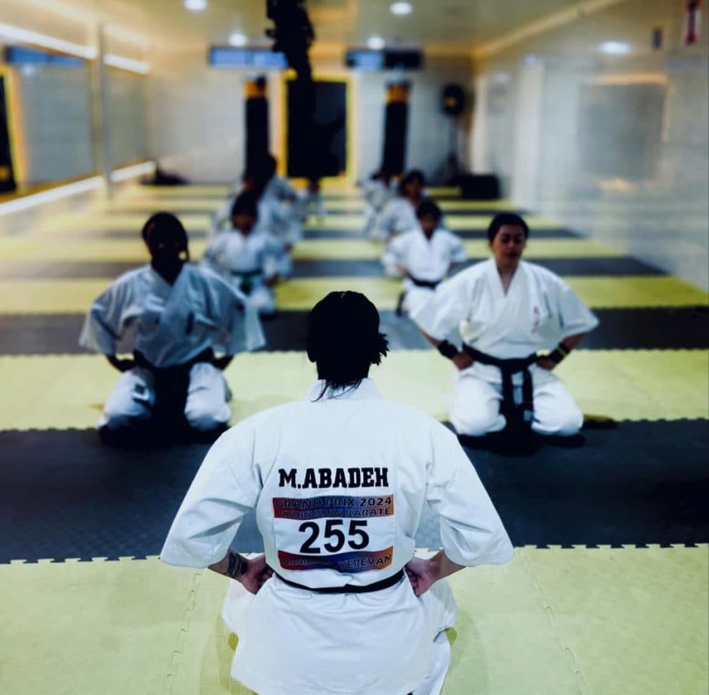 باشگاه ورزشی متمایز در سیرجان