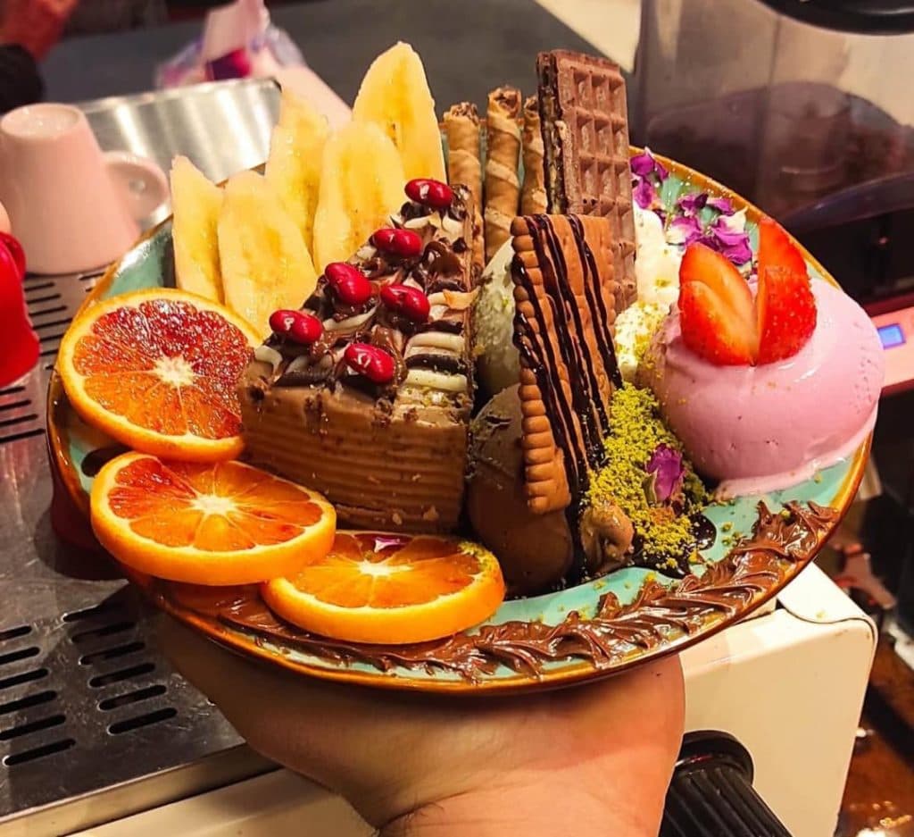 کافه رستوران سنترال در خوی