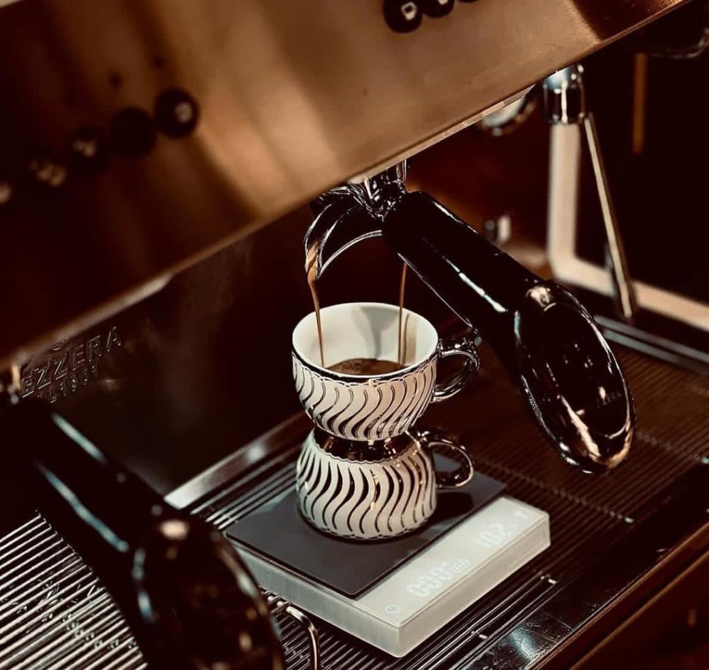 کافه رستوران سنترال در خوی