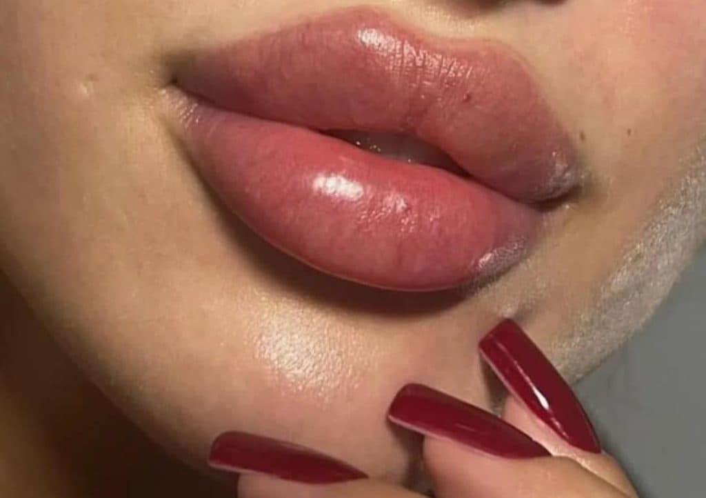 کلینیک زیبایی ملیکا در میدان معلم کرج