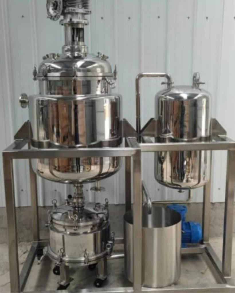 ساخت مخازن استیل راکتور پایلوت آزمایشگاهی و میکسر هموژنایزر تکنو آریا قم
