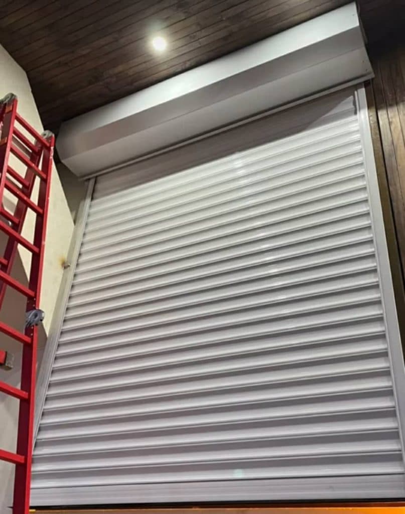 درب هوشمند آهنگر در فیروزکوه