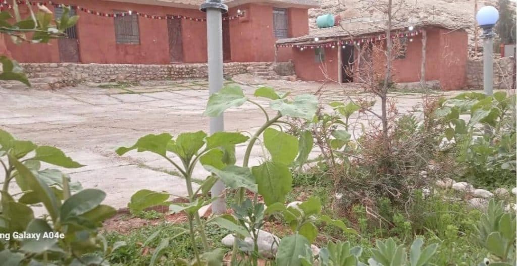 اقامتگاه بومگردی ایلدا دشت سوسن در ایذه