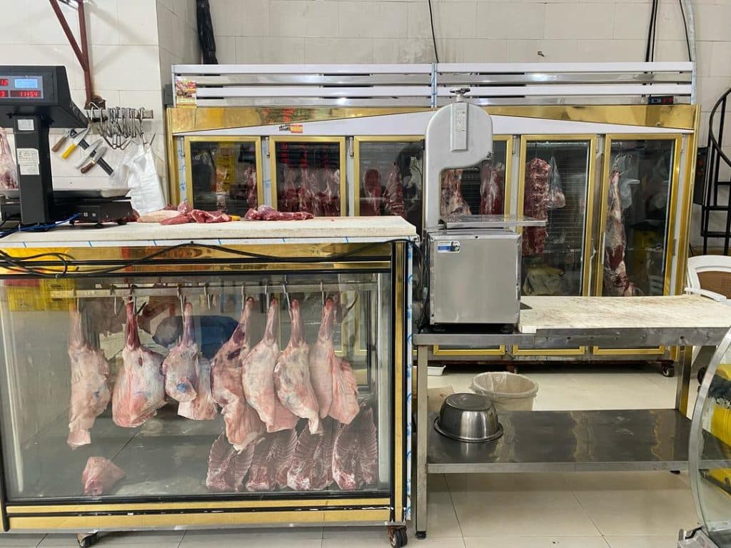 فروشگاه گوشت و مرغ پالوج در نوشهر