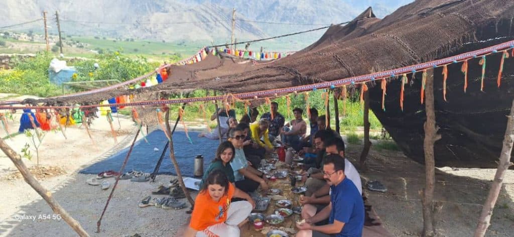 اقامتگاه بومگردی ایلدا دشت سوسن در ایذه