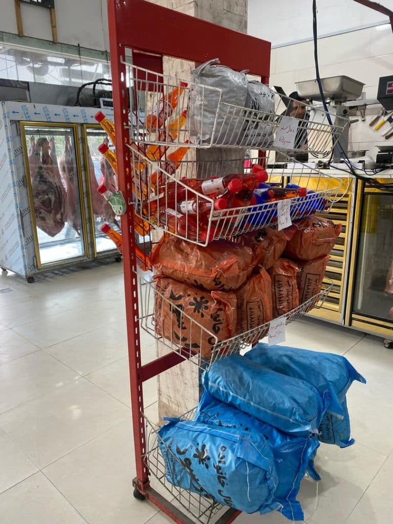 فروشگاه گوشت و مرغ پالوج در نوشهر