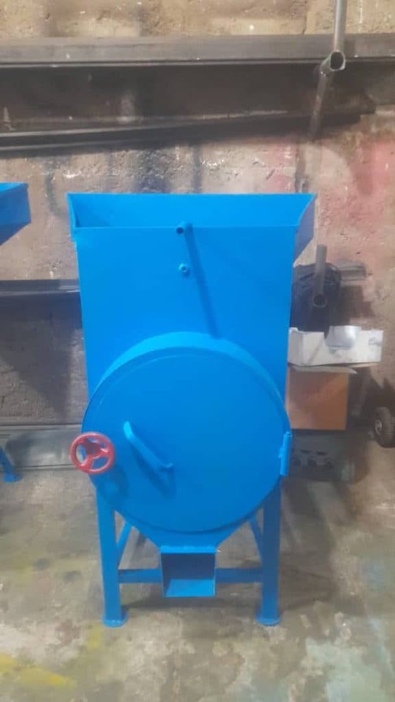 ساخت موادکش دستگاه تزریق پلاستیک ایران مهر اصفهان