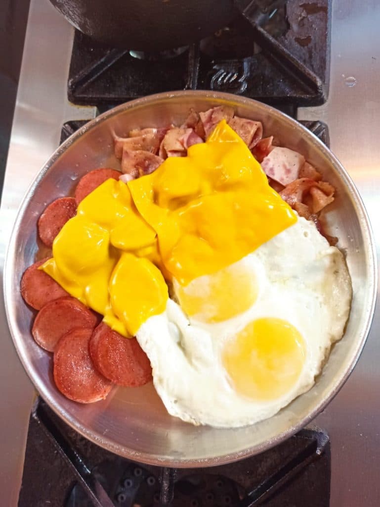 کافه شاروین در امیدیه