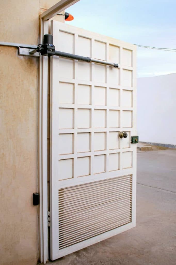 نمایندگی و پخش جک پارکینگی آکو مهندس برخورداری در کرمان