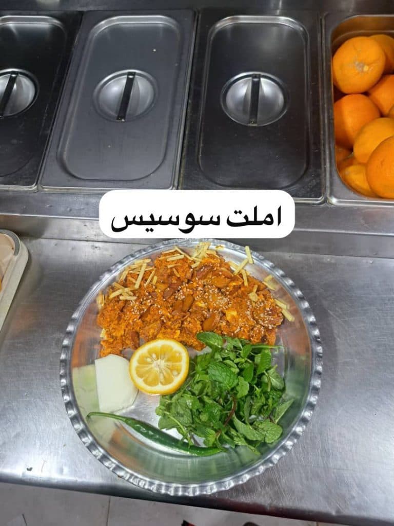 رستوران دریایی جناب خان در بندر گناوه